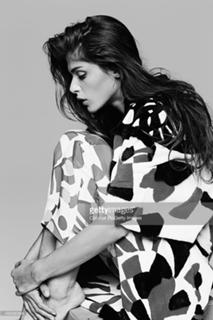 Elisa Sednaoui feet photo 18