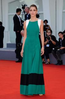 Elisa Sednaoui feet photo 7