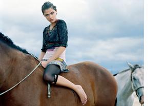 Elisa Sednaoui feet photo 3