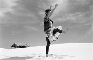 Elisa Sednaoui feet photo 2