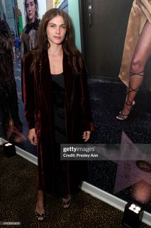 Elisa Sednaoui feet photo 5