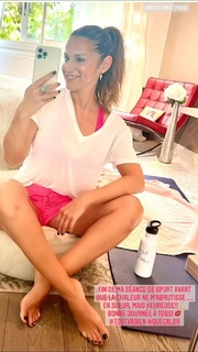 Elisa Tovati feet photo 4