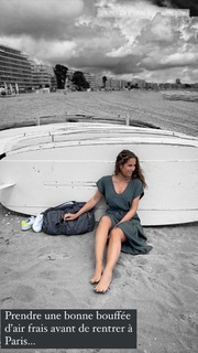 Elisa Tovati feet photo 1