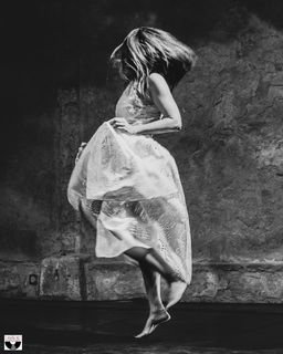 Elisa Tovati feet photo 18