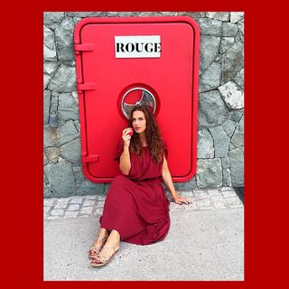 Elisa Tovati feet photo 11