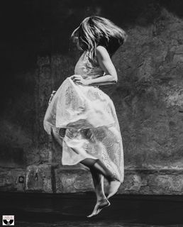 Elisa Tovati feet photo 7