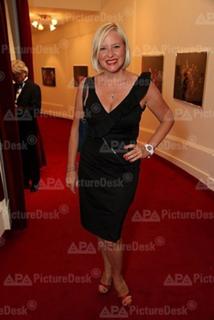 Elisabeth Engstler feet photo 10