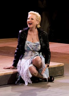 Elisabeth Engstler feet photo 5