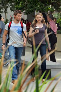Elisabeth Harnois feet photo 14