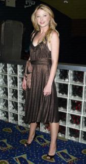 Elisabeth Harnois feet photo 5