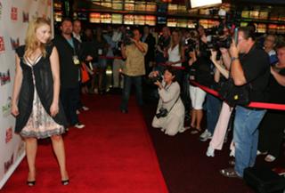 Elisabeth Harnois feet photo 1