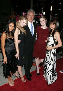 Elisabeth Harnois feet photo 15