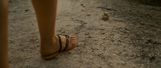 Elisabeth Harnois feet photo 3