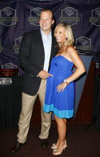 Elisabeth Hasselbeck feet photo thumbnail
