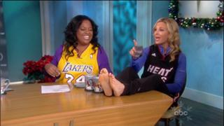 Elisabeth Hasselbeck feet photo thumbnail