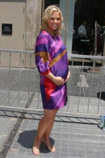 Elisabeth Hasselbeck feet photo thumbnail