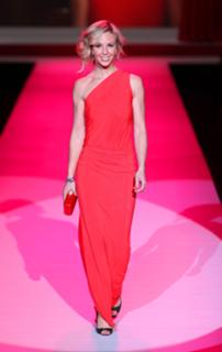 Elisabeth Hasselbeck feet photo thumbnail