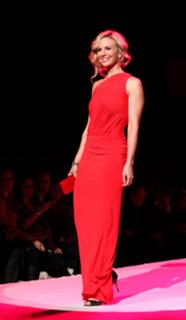 Elisabeth Hasselbeck feet photo thumbnail