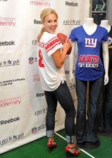 Elisabeth Hasselbeck feet photo thumbnail