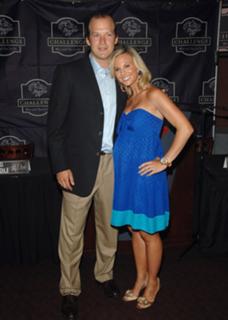 Elisabeth Hasselbeck feet photo thumbnail