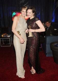 Elisabeth Moss feet photo thumbnail