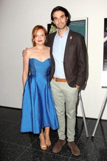 Elisabeth Moss feet photo thumbnail