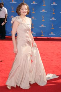 Elisabeth Moss feet photo thumbnail