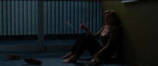 Elisabeth Moss feet photo thumbnail