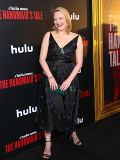 Elisabeth Moss feet photo thumbnail