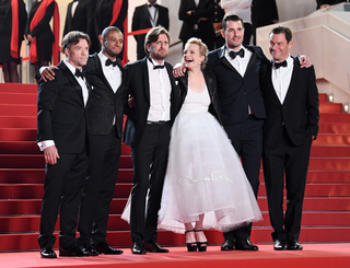 Elisabeth Moss feet photo thumbnail