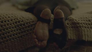Elisabeth Moss feet photo thumbnail