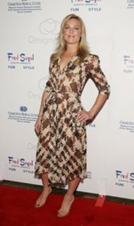 Elisabeth Röhm feet photo thumbnail