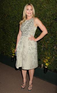 Elisabeth Röhm feet photo thumbnail