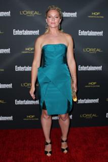 Elisabeth Röhm feet photo thumbnail
