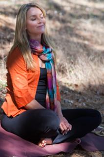Elisabeth Röhm feet photo thumbnail
