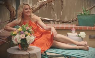 Elisabeth Röhm feet photo thumbnail