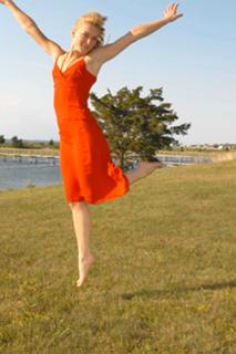 Elisabeth Röhm feet photo thumbnail