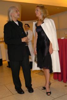 Elisabeth Röhm feet photo thumbnail