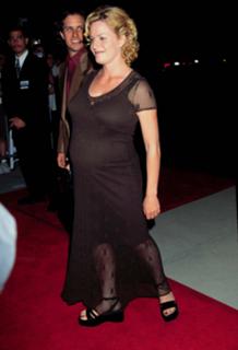 Elisabeth Shue feet photo thumbnail