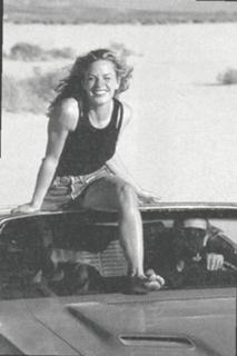 Elisabeth Shue feet photo thumbnail