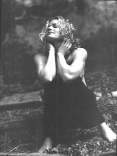 Elisabeth Shue feet photo thumbnail