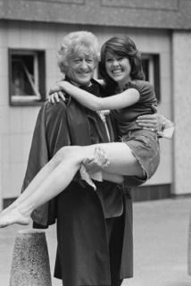 Elisabeth Sladen feet photo 11