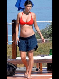 Elisabetta Canalis feet photo thumbnail