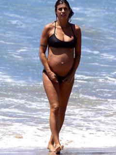 Elisabetta Canalis feet photo thumbnail