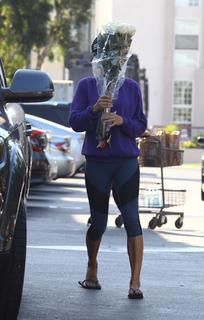 Elisabetta Canalis feet photo thumbnail