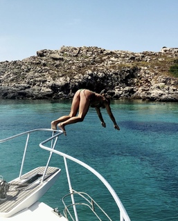 Elisabetta Canalis feet photo thumbnail