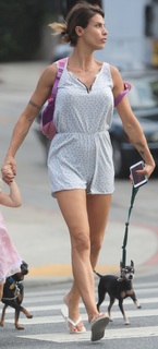 Elisabetta Canalis feet photo thumbnail