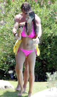 Elisabetta Canalis feet photo thumbnail
