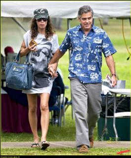Elisabetta Canalis feet photo thumbnail