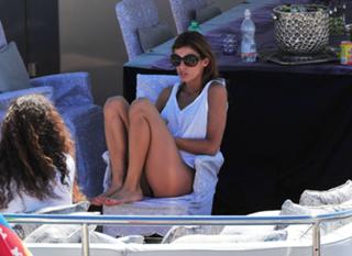 Elisabetta Canalis feet photo thumbnail
